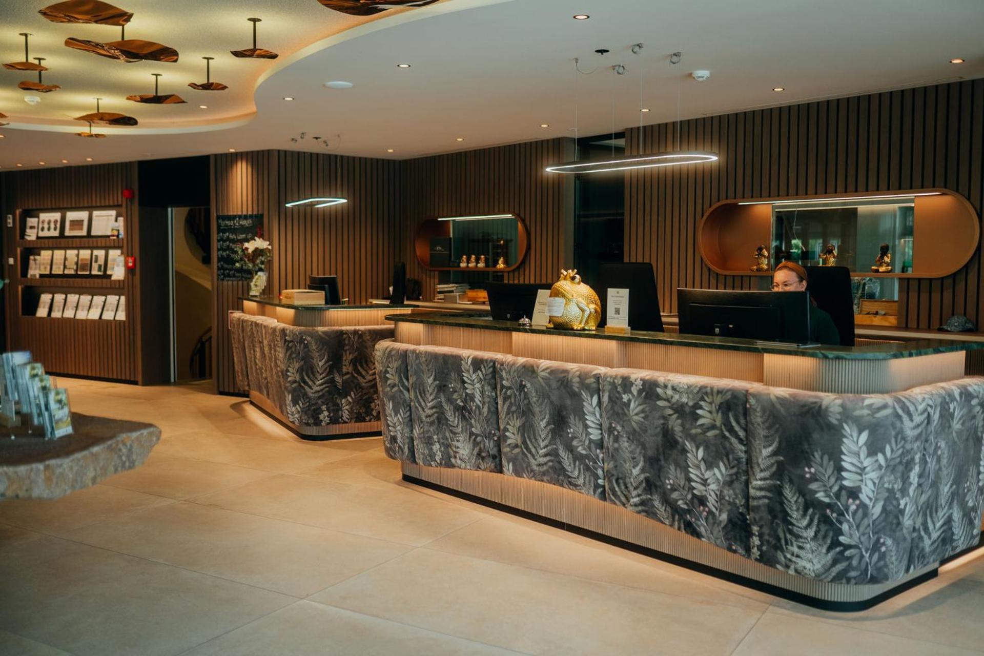 Gartenhotel Moser อัปเปียโน ซุลลา สตราดา เดล วีโน ภายนอก รูปภาพ